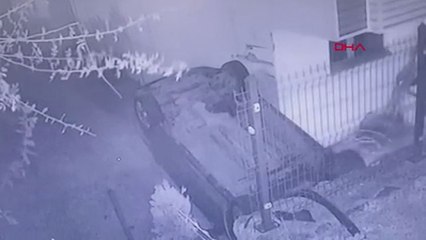 Otomobil site bahçesine düştü; anne ile çocukları yaralandı