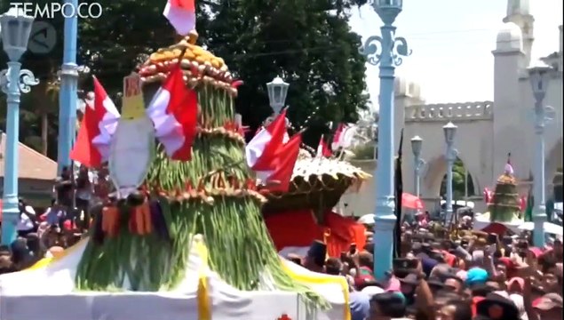 Tradisi Grebeg Maulid di Keraton Surakarta