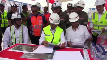 下载视频: Banyak TKA Terjebak di Cina, Proyek Kereta Cepat Bandung Jakarta Tidak Terganggu