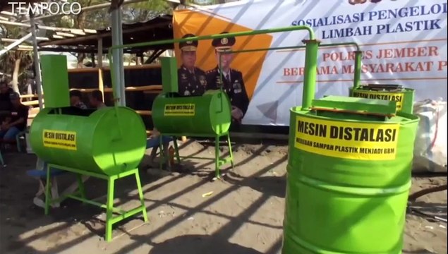 Di Pantai Ini, Sampah Plastik Diolah Menjadi BBM