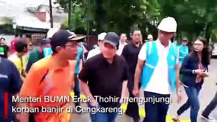 Kunjungi Korban Banjir; Erick Thohir: Bapak-Ibu Butuh Apa?
