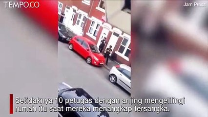 Polisi Bersenjata Senapan Mesin Gerebek Geng Berpedang di Inggris