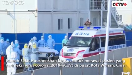 Tim Medis Militer Cina Rawat Pasien di Rumah Sakit Huoshenshan
