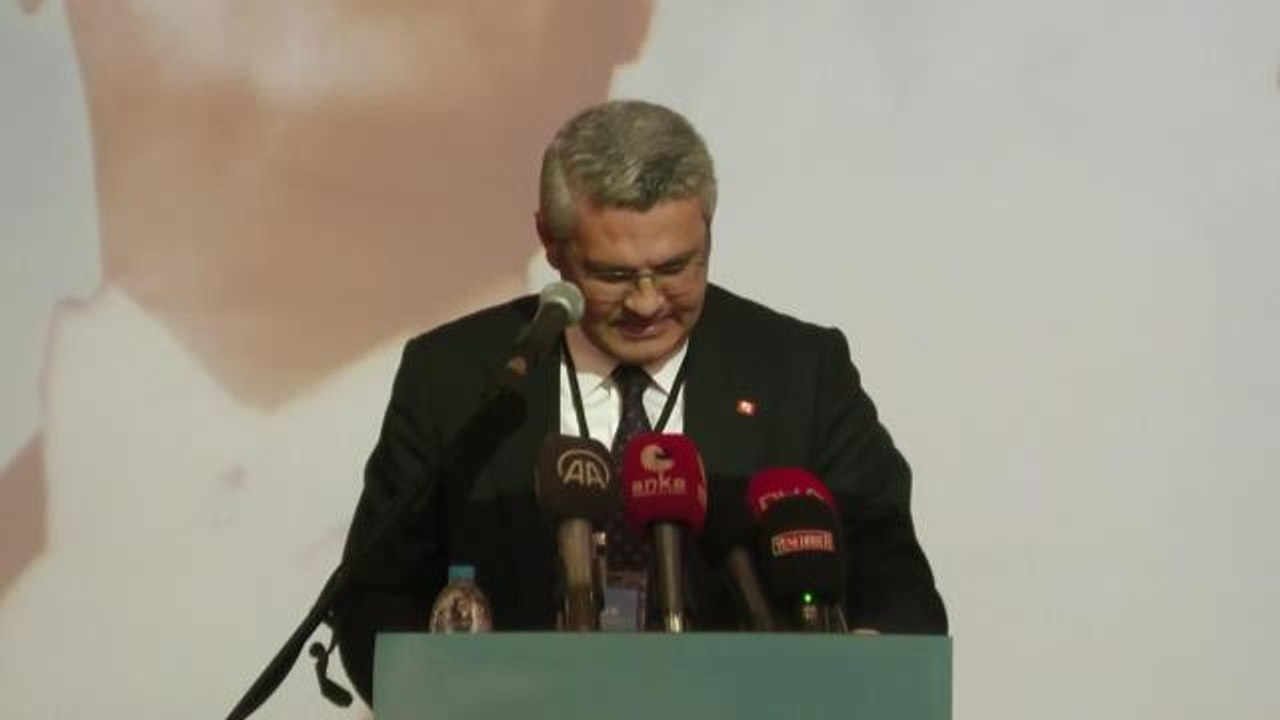 Oğuz Kaan Salıcı: Beyefendi, İktidarı Bırakmış, Muhalefeti Dizayn Etme Çabasında. Tayyip Bey, Unutma, Burası Majestelerinin Muhalefeti Değil