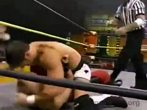 AJ Styles vs Low Ki (TNA 2002)