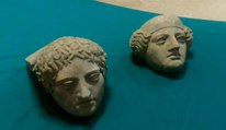 Catania, sequestrate due teste in terracotta di origine greca risalenti al V sec. a.C. (18.11.22)