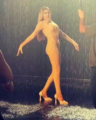 Αγγελική Ηλιάδη: Λινκίζεται και «ρίχνει» το Instagram - Ο καυτός χορός της!