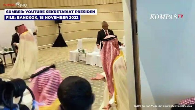 Momen Jokowi dan MBS Berpelukan saat Bertemu di Sela KTT APEC Bangkok