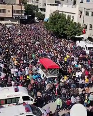 وداع مهيب.. شاهد صلاة الجنازة على 21 من عائلة واحدة ضحايا حريق غزة