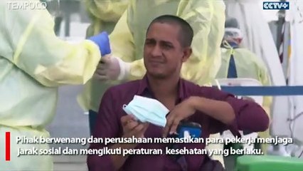 330.000 Pekerja Asing di Singapura Menjalani Tes COVID-19