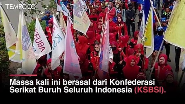 Demo UU Cipta Kerja Berlanjut Hari ini, Massa Buruh Datangi Istana