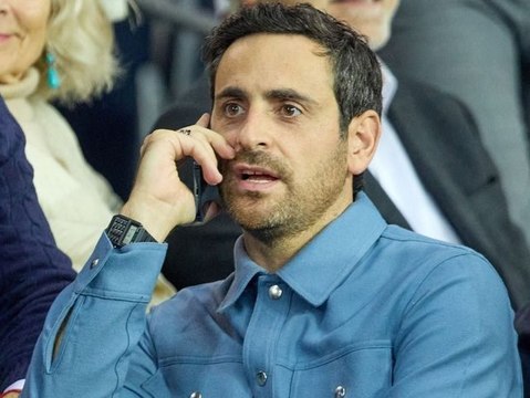 Camille Combal prêt à refuser de remplacer Nikos Aliagas au NRJ Music Award : cet appel qui a tout changé !