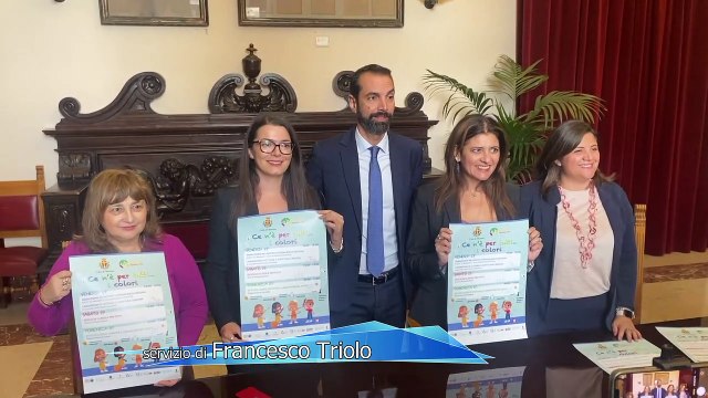 IN PIAZZA CON I COLORI DELLA SOCIALITÀ