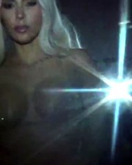 Kim Kardashian es viral tras lucir un sexy bikini