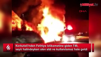 Muz yüklü TIR seyir halindeyken alev aldı