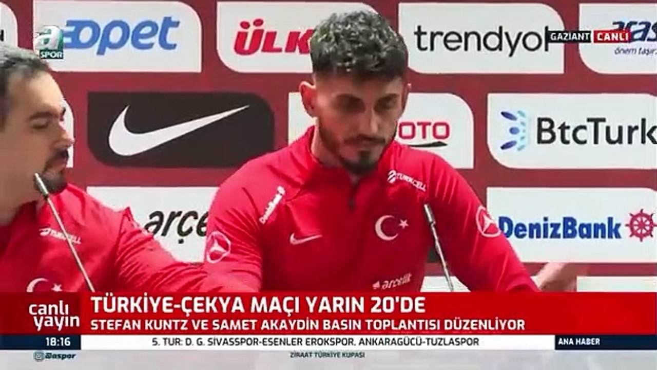Kuntz'tan basın toplantısında o tepki: "S*ktir"