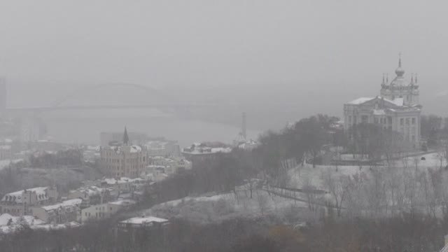 Kiev asegura que los ataques rusos contra instalaciones energéticas dejan sin luz a diez millones de personas