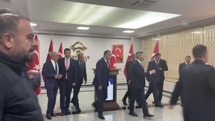 Bakan Karaismailoğlu: "(Altılı masa) O masalardan bir şey çıkmaz"