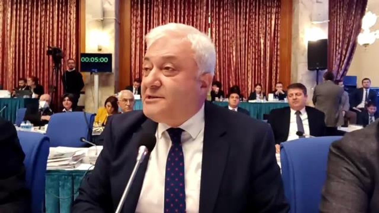 Tuncay Özkan: "Ülke Uyuşturucu Batağının Elinde, Antidepresanlarla Ayakta Duran Bir Ülke. Bunun Siyasi Sorumluluğu Bana mı Ait, Sana mı Ait"