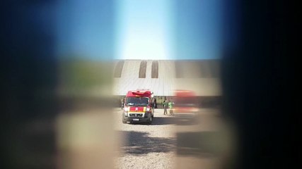 Descargar video: Queda de plano elevado mobiliza Corpo de Bombeiros ao Colégio Schuster