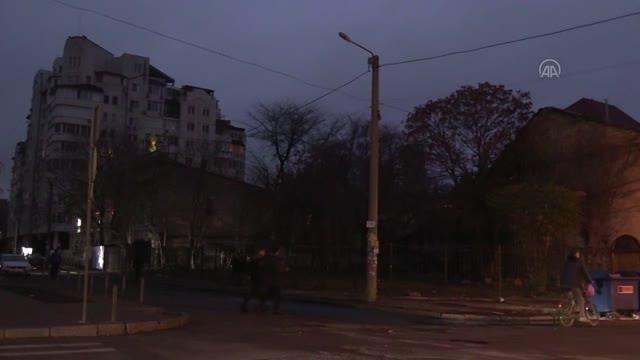Odessa savaş nedeniyle yapılan elektrik kesintisi sonrası karanlığa gömüldü