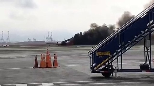 Avião bate em caminhão e pega fogo em aeroporto do Peru; veja