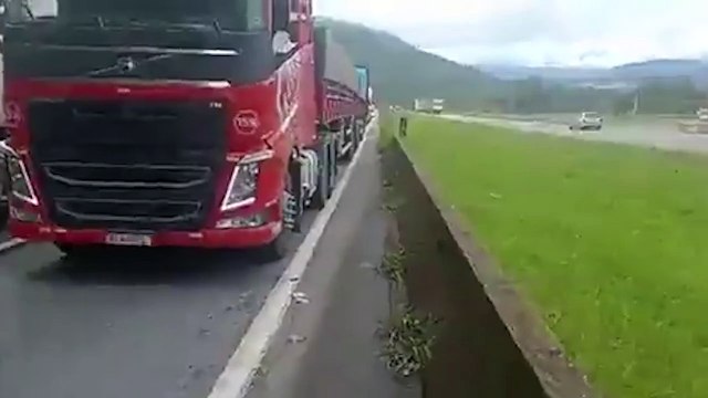 Protestos em rodovias são retomados; PRF contabiliza ao menos 9 novos bloqueios