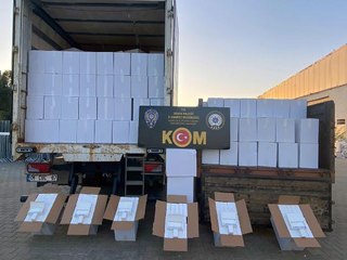 Adana'da 41 milyon kaçak makaron ele geçirildi