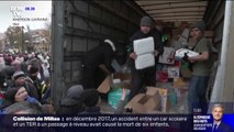 Ukraine: dans Kherson libérée, des centaines de personnes se bousculent pour obtenir de l'aide alimentaire