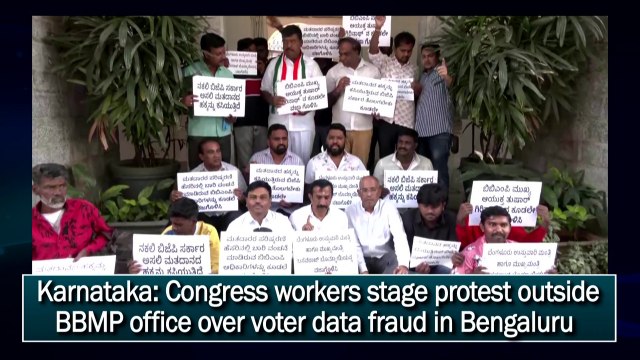 Karnataka: Congress workers stage protest outside BBMP office over voter data fraud in Bengaluru