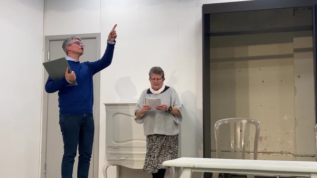 Les comédiens mauldois en répétition