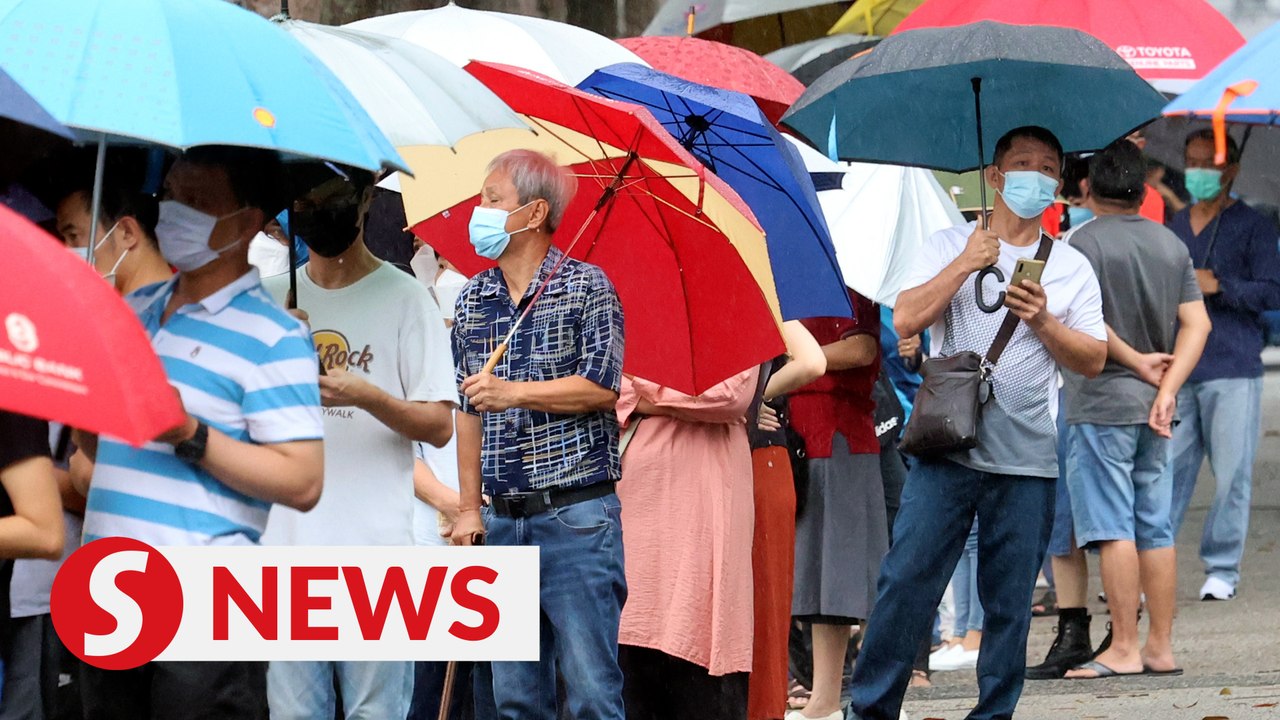 GE15: Johor cops applaud voters for carrying out responsibility calmly