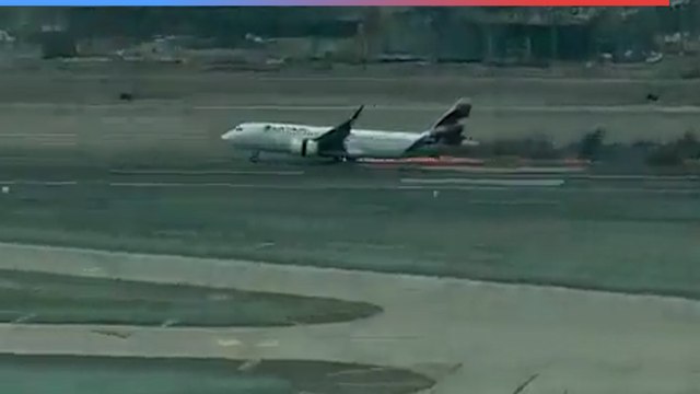Incidente Perù, aereo con 120 passeggeri a bordo urta veicolo pompieri: il video dello schianto
