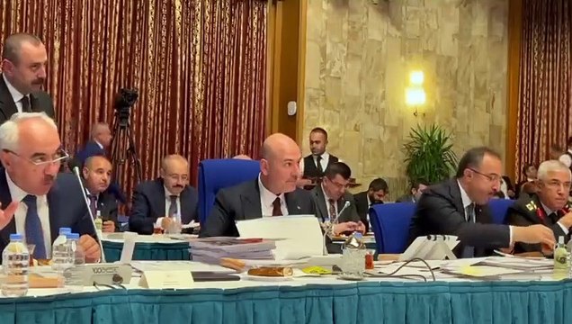 Süleyman Soylu tartışırken İsmail Çataklı’nın yemek yediği anlar sosyal medyada gündem oldu
