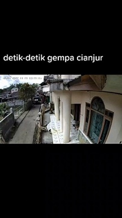 Detik - detik Gempa mengguncang di ci anjur