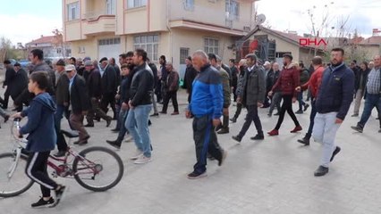 AFYON SANDIKLI'DA KÖYLÜLERDEN YAĞMUR DUASI