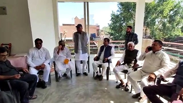 ब्लॉक कांग्रेस कार्यालय फतेहपुर में मनाई गई पूर्व प्रधानमंत्री इंदिरा गांधी की 105वीं जयंती
