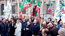 Milano, manifestazione centrodestra contro Area B: 