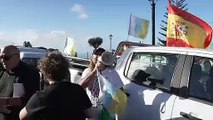 Caravana de protesta de los vecinos afectados por el volcán