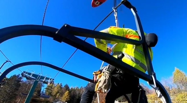 Domodossola (VCO) - Evacuazione impianto di risalita: addestramento dei Vigili del Fuoco (19.11.22)