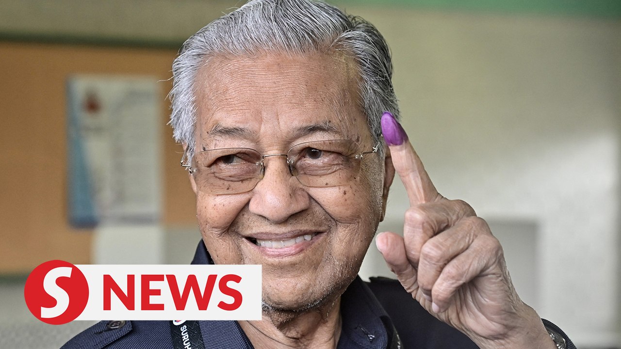 GE15: Sun sets on a dynasty, Dr M loses deposit...