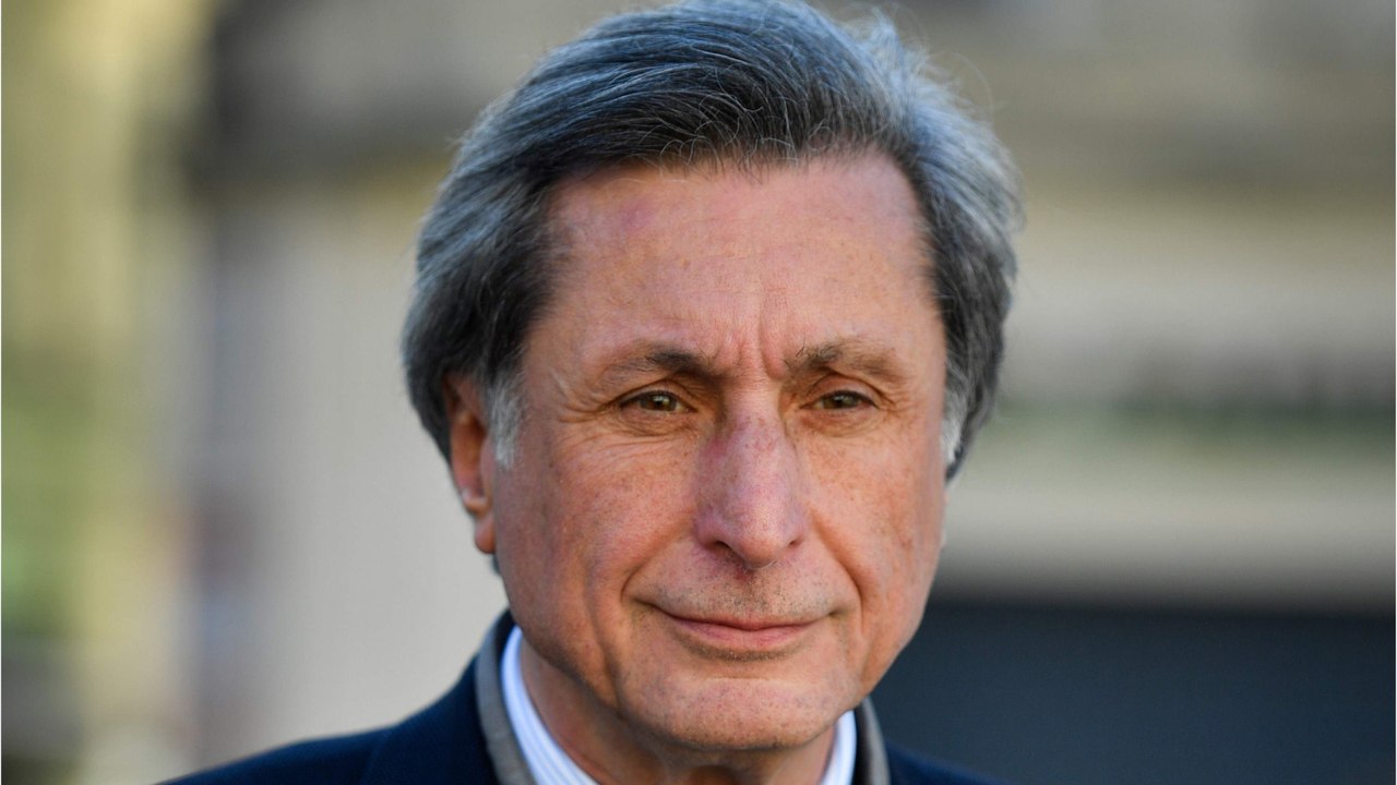 GALA VIDEO - Patrick De Carolis : cette relation “d’affection” avec un ancien Premier ministre