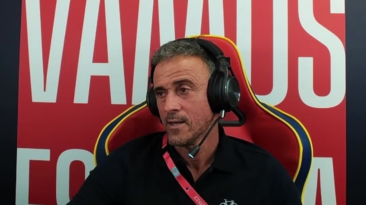 La pregunta que desató la carcajada de Luis Enrique: "¿Eres virgen?"