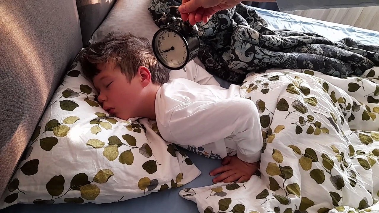 Kid Sleeps Through Alarm