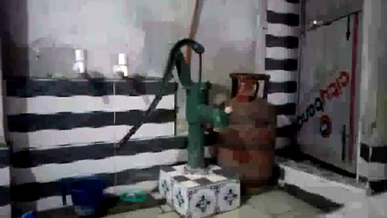 Water hand pump