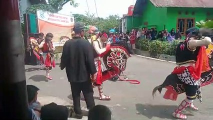 kesenian kuda lumping | ebeg| mendem|