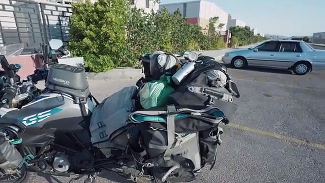 Finally_Arrived_in_Qatar_S06_EP.72_|_MIDDLE_EAST_MOTORCYCLE_TOUR(360p)
