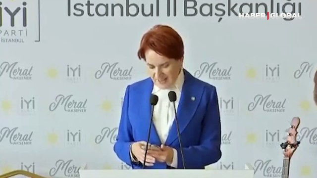 Meral Akşener, kendisine yapılan sürpriz karşısında hüngür hüngür ağladı