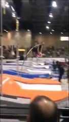 Un saut à la perche pour le moins original... et efficace