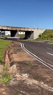 1º Corrida do 25º BPM reúne corredores civis e militares em Umuarama